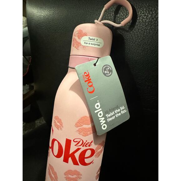 Owala 24oz Special Edition Stainless Steel FreeSip TWIST - Kisses - Picture 7 of 10